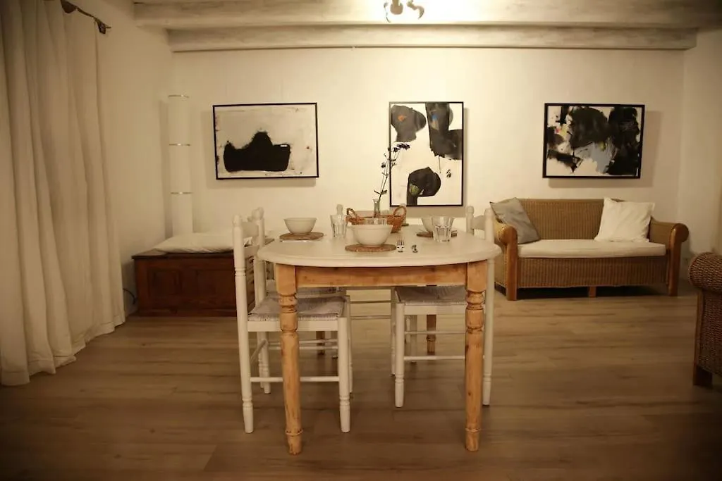 Apartment Relax With Art And Nature Mellionnec France