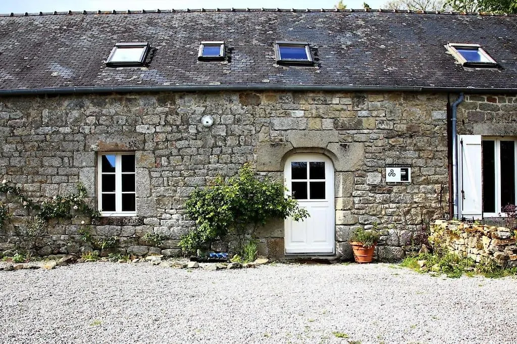 Apartment Relax With Art And Nature Mellionnec France